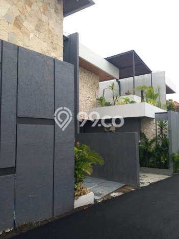 KESEMPATAN EMAS! Vila Kawasan Mengwi, Area 105m2m², Lokasi Elite dengan privasi terjaga KESEMPATAN EMAS! Vila Kawasan Mengwi, Area 105m2m², Lokasi Elite dengan privasi terjaga