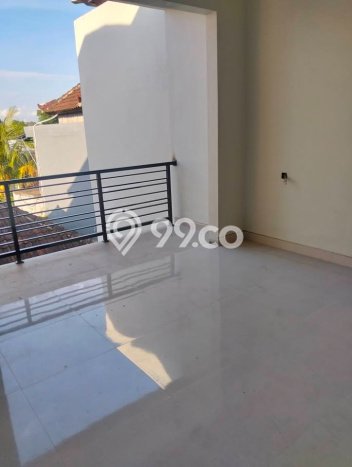 FOR SALE! Vila Kawasan Kuta Utara, Luas 150m2m², Lokasi Strategis FOR SALE! Vila Kawasan Kuta Utara, Luas 150m2m², Lokasi Strategis