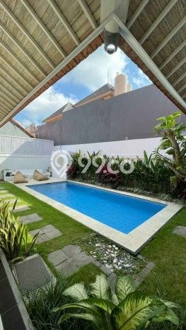 Rumah Eksklusif Siap Huni LT 300m2 di Pererenan, Badung Rumah Eksklusif Siap Huni LT 300m2 di Pererenan, Badung