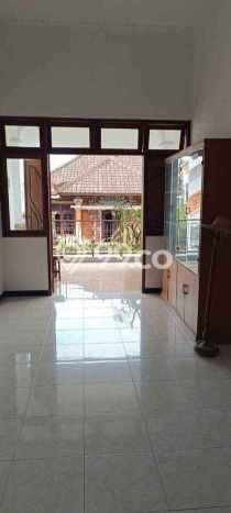 Jual Rumah Bagus Siap Huni LB 185m2 di Kerobokan Kaja, Badung Jual Rumah Bagus Siap Huni LB 185m2 di Kerobokan Kaja, Badung