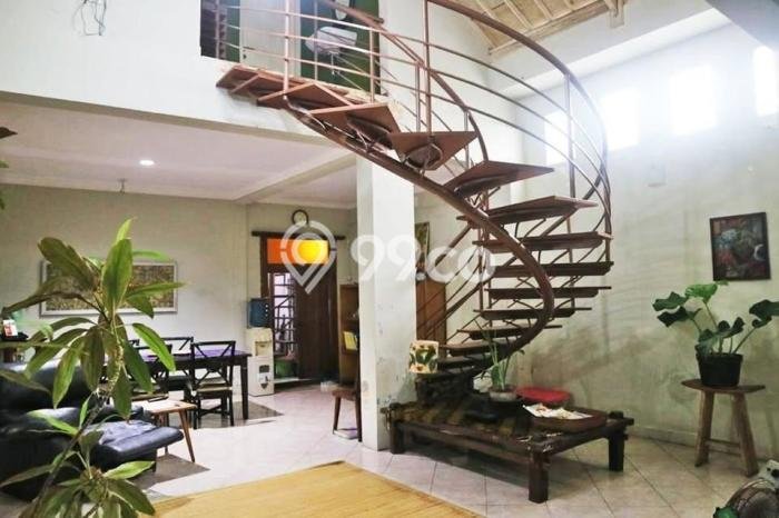 Dijual Rumah Luas Elegan Dengan View Cantik di Kerobokan, Badung Dijual Rumah Luas Elegan Dengan View Cantik di Kerobokan, Badung