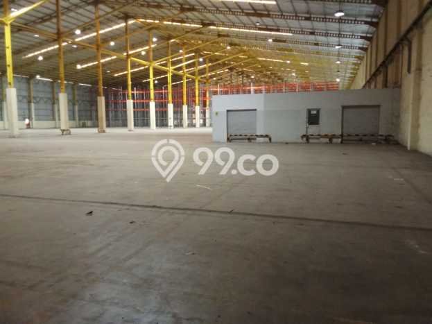 Untuk Dijual! Pabrik di Cikarang Bekasi LT 97000m2 / LB 11000m2 Kawasan Strategis Untuk Dijual! Pabrik di Cikarang Bekasi LT 97000m2 / LB 11000m2 Kawasan Strategis