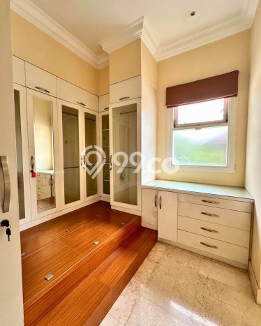 For Sale! Premium House LT 1090m2 Desain Modern di Senopati For Sale! Premium House LT 1090m2 Desain Modern di Senopati