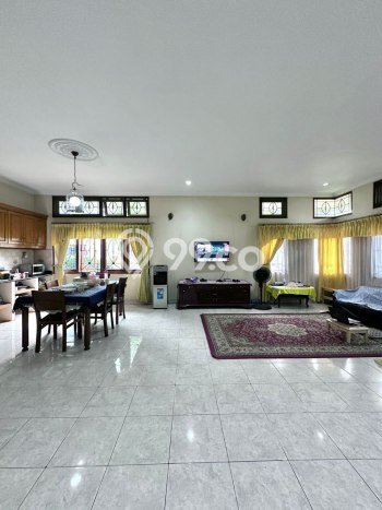 Hunian Mewah Dijual LT 525m2 di Ciputat Timur, Tangerang Selatan Hunian Mewah Dijual LT 525m2 di Ciputat Timur, Tangerang Selatan