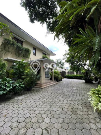 For Sale! Premium House LT 921m2 Desain Modern di Cipete For Sale! Premium House LT 921m2 Desain Modern di Cipete
