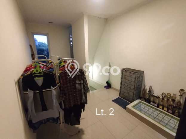Ready to Use! Luxury House LT 129m2 Desain Elegan di Kemanggisan Ready to Use! Luxury House LT 129m2 Desain Elegan di Kemanggisan