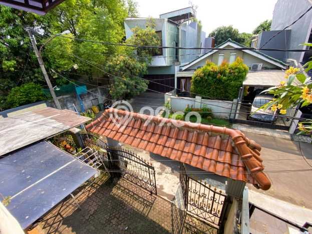Dijual Rumah Luas Elegan Dengan View Cantik di Bintaro, Jakarta Selatan Dijual Rumah Luas Elegan Dengan View Cantik di Bintaro, Jakarta Selatan