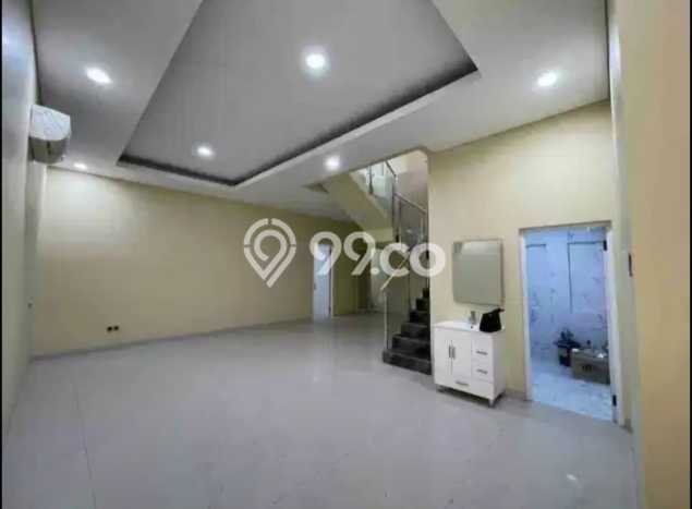 Hunian Mewah LB 385m2 Siap Pakai Desain Elegan di Pakuwon CIty, Surabaya Hunian Mewah LB 385m2 Siap Pakai Desain Elegan di Pakuwon CIty, Surabaya