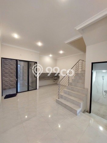 Dijual Hunian Rumah Nyaman 3 KT di Middle East Ring Road, Surabaya Dijual Hunian Rumah Nyaman 3 KT di Middle East Ring Road, Surabaya