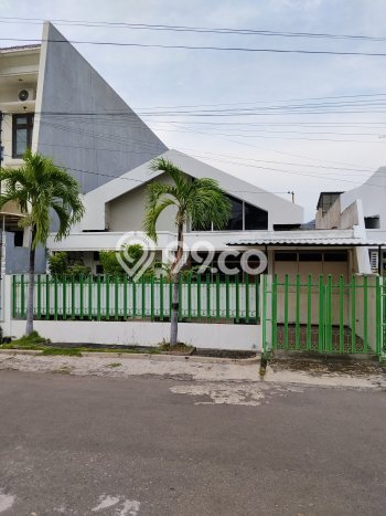 Jual Rumah Luas Elegan Dengan View Eksklusif di kertajaya, Surabaya Jual Rumah Luas Elegan Dengan View Eksklusif di kertajaya, Surabaya