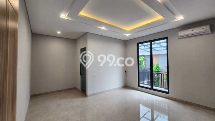 Rumah Elit LB 410m2 Siap Huni Desain Elegan di Citraland, Surabaya Rumah Elit LB 410m2 Siap Huni Desain Elegan di Citraland, Surabaya