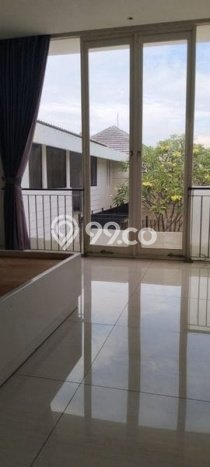 Jarang Ada! Rumah Kontrakan 4 Kamar Bagus Siap Huni Pakuwon City Jarang Ada! Rumah Kontrakan 4 Kamar Bagus Siap Huni Pakuwon City