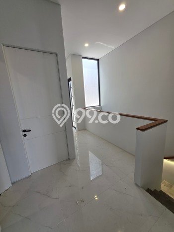 Dijual Hunian Rumah Terawat 4 KT di Sutorejo, Surabaya Dijual Hunian Rumah Terawat 4 KT di Sutorejo, Surabaya