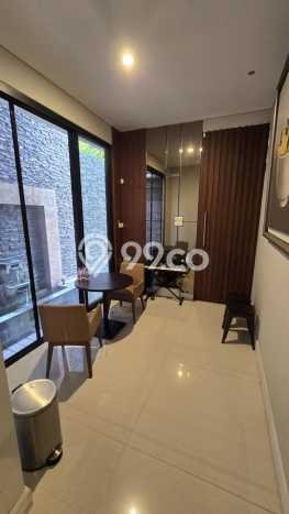Rumah Elit Modern Tanpa Renovasi di Middle East Ring Road Surabaya Rumah Elit Modern Tanpa Renovasi di Middle East Ring Road Surabaya