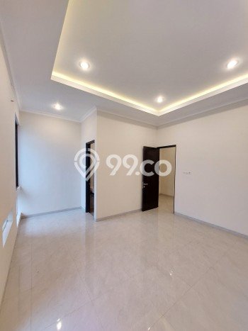 Dijual Hunian Rumah Nyaman 3 KT di Middle East Ring Road, Surabaya Dijual Hunian Rumah Nyaman 3 KT di Middle East Ring Road, Surabaya