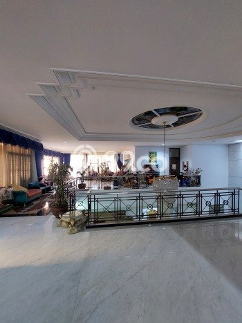 Ready to Use! Luxury House LT 700m2 Desain Elegan di Margorejo Ready to Use! Luxury House LT 700m2 Desain Elegan di Margorejo