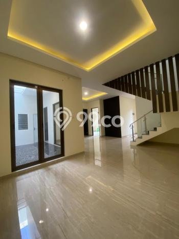 Rumah Elit Modern Siap Huni di Citraland Surabaya Rumah Elit Modern Siap Huni di Citraland Surabaya