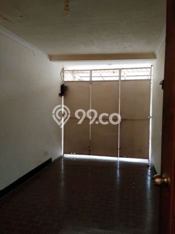 Jual Rumah Luas Elegan Dengan View Eksklusif di kertajaya, Surabaya Jual Rumah Luas Elegan Dengan View Eksklusif di kertajaya, Surabaya