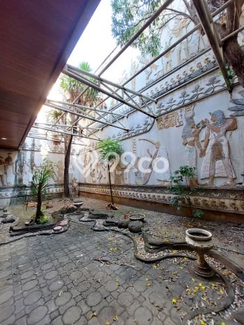 Ready to Use! Luxury House LT 700m2 Desain Elegan di Margorejo Ready to Use! Luxury House LT 700m2 Desain Elegan di Margorejo