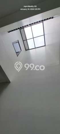 Lokasi terbaik! Rumah siap huni disewakan di BSD LB 210m2 Lokasi terbaik! Rumah siap huni disewakan di BSD LB 210m2
