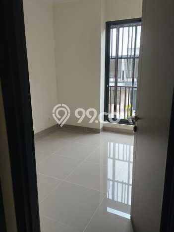 RECOMMENDED! Rumah di , 2 KM, Lokasi Strategis, Luas 72m2m² Bangunan 125m2m² RECOMMENDED! Rumah di , 2 KM, Lokasi Strategis, Luas 72m2m² Bangunan 125m2m²