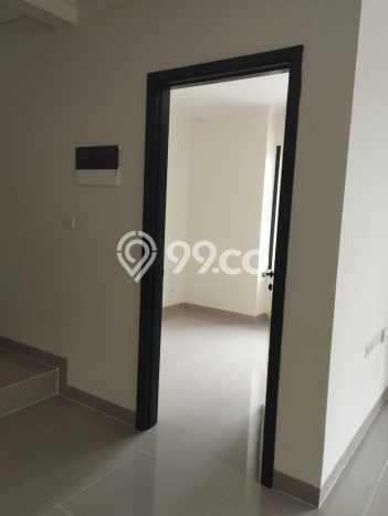 RECOMMENDED! Rumah di , 2 KM, Lokasi Strategis, Luas 72m2m² Bangunan 125m2m² RECOMMENDED! Rumah di , 2 KM, Lokasi Strategis, Luas 72m2m² Bangunan 125m2m²