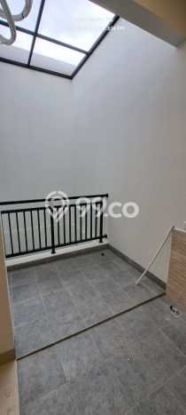 Lokasi terbaik! Rumah siap huni disewakan di BSD LB 210m2 Lokasi terbaik! Rumah siap huni disewakan di BSD LB 210m2