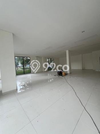 For Rent Ruko Premium di , Luas 575m2m², Area Berkembang For Rent Ruko Premium di , Luas 575m2m², Area Berkembang