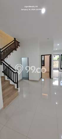 Lokasi terbaik! Rumah siap huni disewakan di BSD LB 210m2 Lokasi terbaik! Rumah siap huni disewakan di BSD LB 210m2