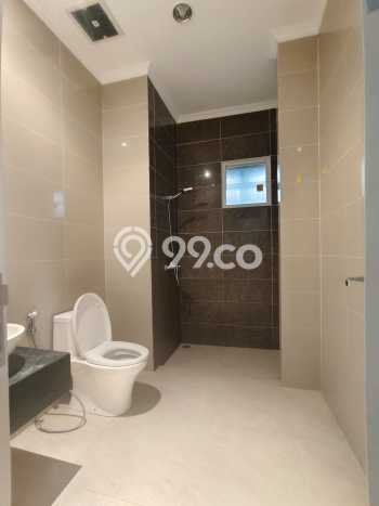 BEST CHOICE! Rumah di , 4 KT, Dekat Mall, Luas 250m2m² Bangunan 230m2m² BEST CHOICE! Rumah di , 4 KT, Dekat Mall, Luas 250m2m² Bangunan 230m2m²