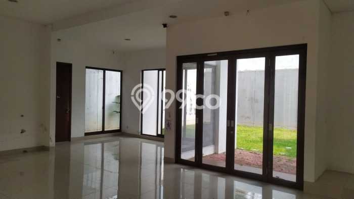 Hunian Mewah LB 270m2 Siap Pakai Desain Elegan di BSD City, Tangerang Hunian Mewah LB 270m2 Siap Pakai Desain Elegan di BSD City, Tangerang