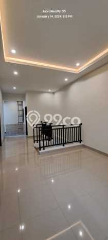 Lokasi terbaik! Rumah siap huni disewakan di BSD LB 210m2 Lokasi terbaik! Rumah siap huni disewakan di BSD LB 210m2