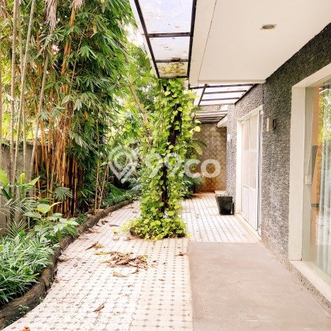 Rumah area Kebayoran Baru, Akses ke Stasiun, 5 KT, Luas 383m² Bangunan 400m² Rumah area Kebayoran Baru, Akses ke Stasiun, 5 KT, Luas 383m² Bangunan 400m²
