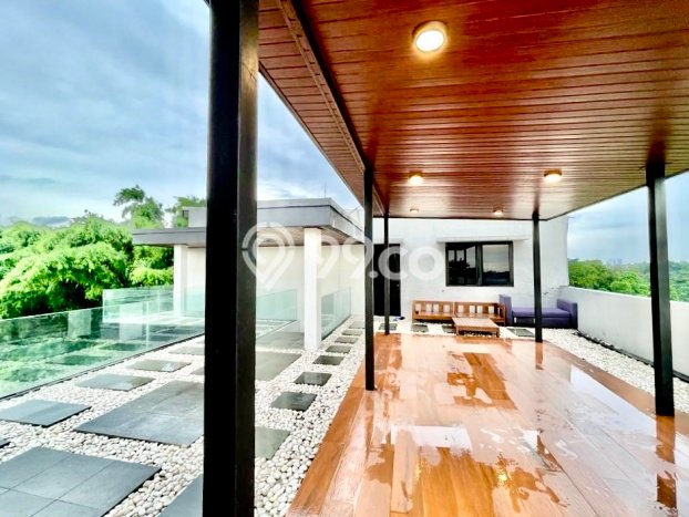 Dijual Rumah Mewah Megah Dengan View Cantik di Ciganjur, Jakarta Selatan Dijual Rumah Mewah Megah Dengan View Cantik di Ciganjur, Jakarta Selatan