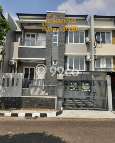 Rumah Luxury Modern Tanpa Renovasi di Permata Buana Jakarta Barat Rumah Luxury Modern Tanpa Renovasi di Permata Buana Jakarta Barat