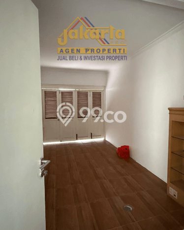 Disewakan! Rumah 4 Kamar Tidur &
3 Kamar Mandi di Permata Buana, Jakarta Barat Disewakan! Rumah 4 Kamar Tidur &
3 Kamar Mandi di Permata Buana, Jakarta Barat