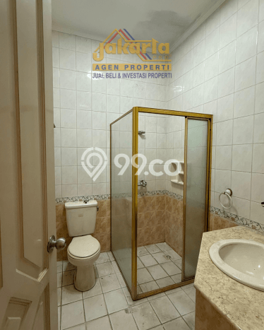 Ready to Use! Luxury House LT 250m2 Desain Modern di Permata Buana Ready to Use! Luxury House LT 250m2 Desain Modern di Permata Buana