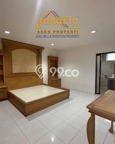 Disewakan! Rumah 4 Kamar Tidur &
3 Kamar Mandi di Permata Buana, Jakarta Barat Disewakan! Rumah 4 Kamar Tidur &
3 Kamar Mandi di Permata Buana, Jakarta Barat