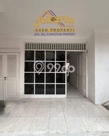 Disewakan! Rumah 4 Kamar Tidur &
3 Kamar Mandi di Permata Buana, Jakarta Barat Disewakan! Rumah 4 Kamar Tidur &
3 Kamar Mandi di Permata Buana, Jakarta Barat