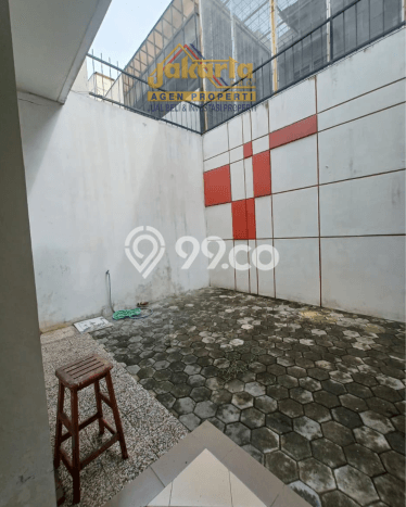 Rumah sewa siap pakai 3 Kamar Tidur di Permata Buana, Jakarta Barat Rumah sewa siap pakai 3 Kamar Tidur di Permata Buana, Jakarta Barat