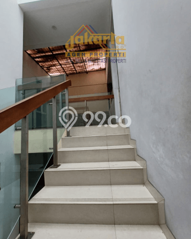 Rumah Kontrakan Jakarta Barat LT 288m2 LB 400m2 Kawasan Permata Buana Rumah Kontrakan Jakarta Barat LT 288m2 LB 400m2 Kawasan Permata Buana