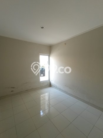 Rumah Minimalis 3 Kamar LT 105m2 di Modernland Rumah Minimalis 3 Kamar LT 105m2 di Modernland