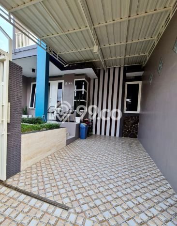 Rumah Modern Minimalis 4 KT Bisa Langsung Pindah di Blimbing Rumah Modern Minimalis 4 KT Bisa Langsung Pindah di Blimbing