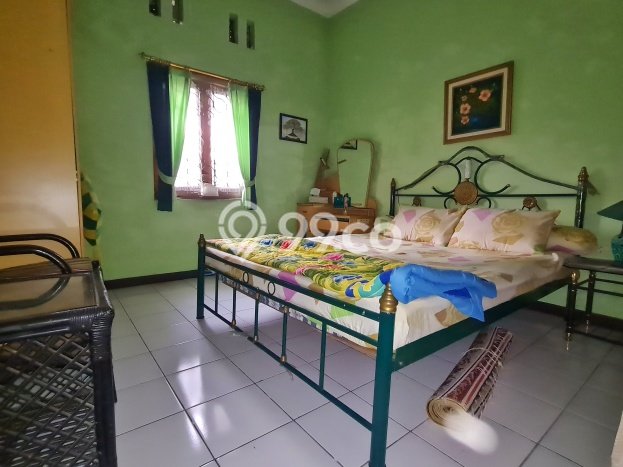Rumah Strategis Modern Lb 150m2 di Klojen, Malang Rumah Strategis Modern Lb 150m2 di Klojen, Malang