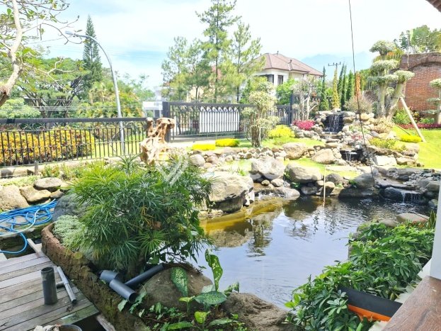 Hunian Mewah LB 1000m2 Siap Huni Desain Elegan di Villa Puncak Tidar, Malang Hunian Mewah LB 1000m2 Siap Huni Desain Elegan di Villa Puncak Tidar, Malang