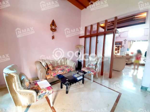 Ready to Use! Premium House LT 264m2 Desain Elegan di Dieng Ready to Use! Premium House LT 264m2 Desain Elegan di Dieng