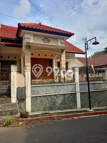 Rumah Modern Cantik 3 KT Siap Huni di Sukun Rumah Modern Cantik 3 KT Siap Huni di Sukun