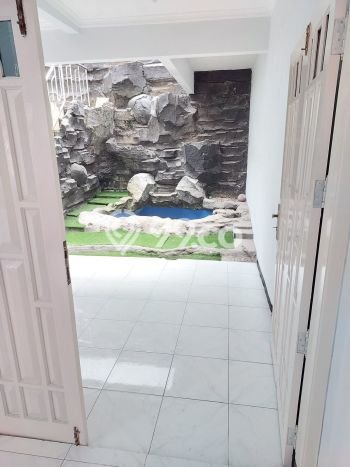 For Sale Rumah 5 Kamar Lokasi Ideal Bagus dan Strategis di Blimbing For Sale Rumah 5 Kamar Lokasi Ideal Bagus dan Strategis di Blimbing