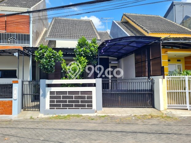 Rumah Modern Cantik 3 KT Siap Huni di Lowokwaru Rumah Modern Cantik 3 KT Siap Huni di Lowokwaru