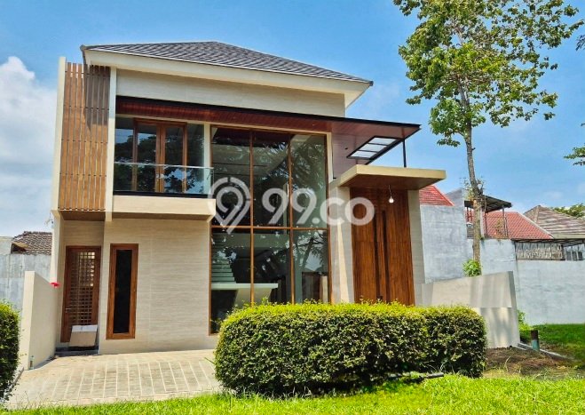 For Sale Rumah Mewah Exclusive di Blimbing, Malang For Sale Rumah Mewah Exclusive di Blimbing, Malang